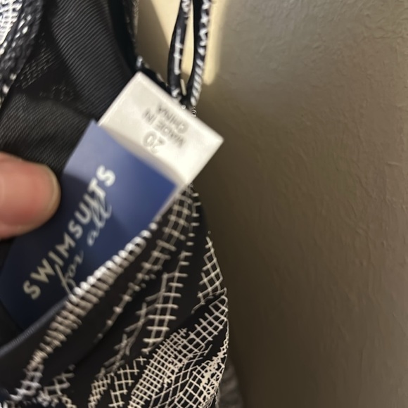 Swimsuits For All‎ One Piece size 22 - Picture 6 of 8